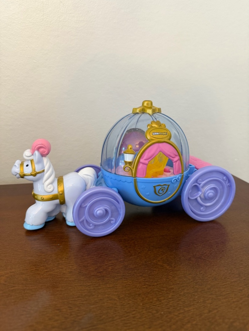 Fisher-Price Little People Cinderella Musical Pumpkin Carriage Coach Toy